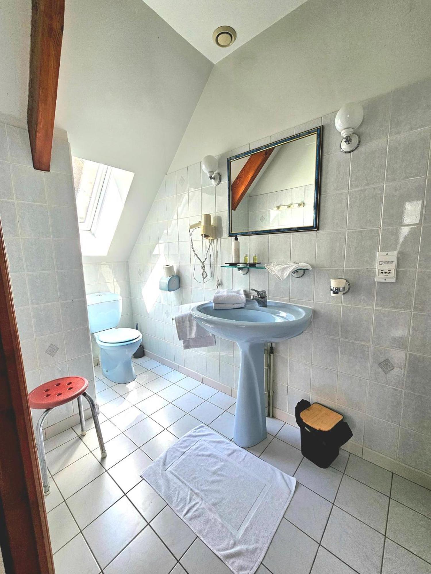 Chambres D'Hotes Chez Renee Le Charmel 外观 照片